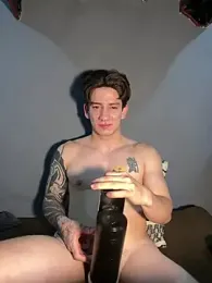 AteneoJr webcam stripchat model stream image