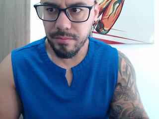 Derryl webcam flirt4free model stream image