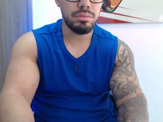 Derryl webcam flirt4free model stream image