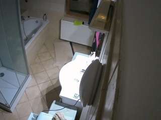 voyeurcam-julmodels-bath-2nd-2 webcam model stream image
