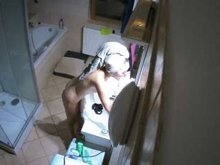 voyeurcam-julmodels-bath-2nd-2 webcam model stream image