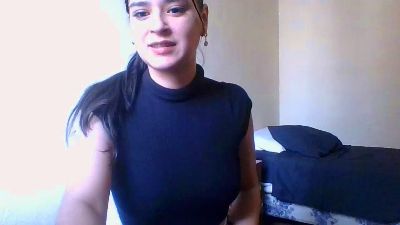 ghibligirl2 webcam model stream image
