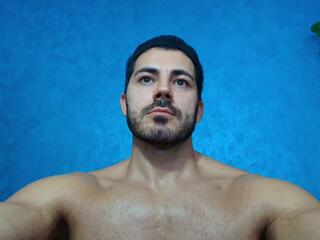 Cutler Q webcam model stream image