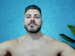 Cutler Q webcam model stream image