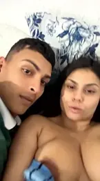 ValenSuarez25 webcam stripchat model stream image