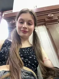 mmelicious webcam stripchat model stream image