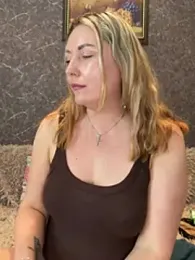 Katti_Kissa webcam stripchat model stream image