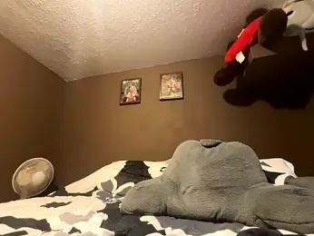 Daddyssllut webcam model stream image