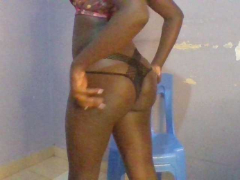 Lovely-boo webcam bongacams model stream image