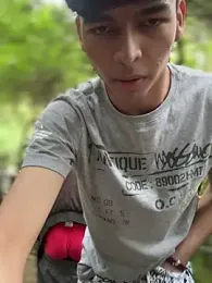 The_Conquer webcam model stream image