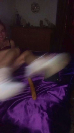 manuella19 webcam model stream image