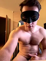 Raveman webcam stripchat model stream image