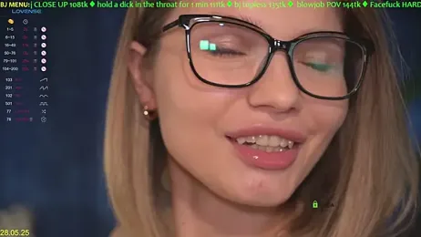 helena_play webcam stripchat model stream image
