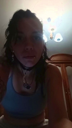 Dragona18 webcam model stream image