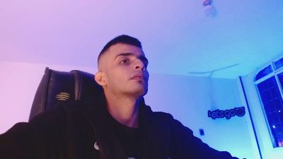 crosnosCarter webcam model stream image