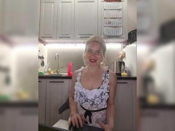 SandraSlava webcam model stream image