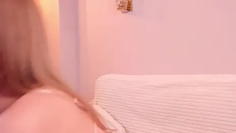 SunnivaCovil webcam model stream image