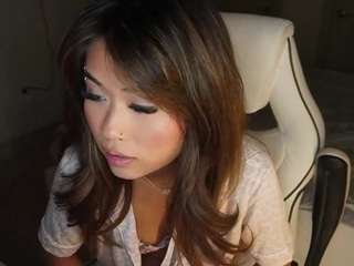 spicyyuna webcam model stream image