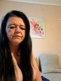 BlacReign webcam model stream image