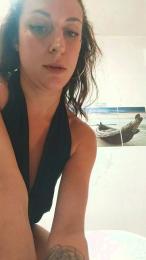 Caty webcam model stream image