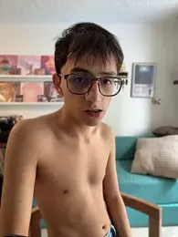 Sr_evann webcam model stream image