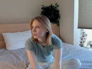 marioniveson webcam model stream image