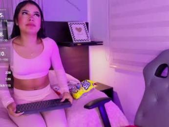 violet_spencer webcam model stream image