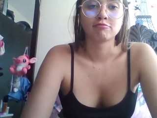trianabell webcam model stream image
