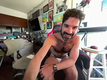 Pupscritch webcam model stream image