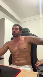 Saradoalto23 webcam model stream image
