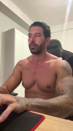 Saradoalto23 webcam model stream image