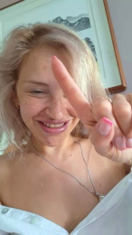 Trish_smile webcam model stream image