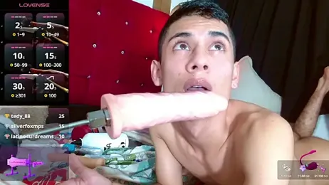 Oliver_king_sex webcam stripchat model stream image