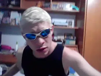 surfstinha webcam stripchat model stream image