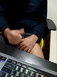 JigoloMert webcam model stream image