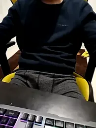 JigoloMert webcam model stream image