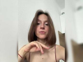 EllieTonee webcam model stream image