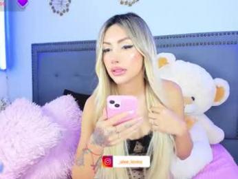 ale_love_ webcam model stream image