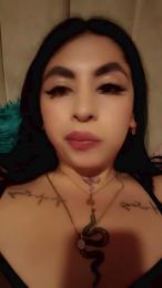 CherryVelvet_ webcam model stream image