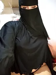 -Batta- webcam model stream image