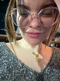 Zyrella webcam model stream image