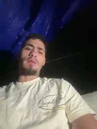 Activazo1998 webcam model stream image