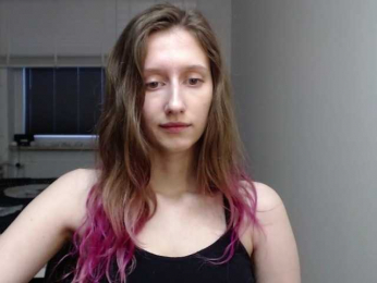 LUNAdream webcam bongacams model stream image