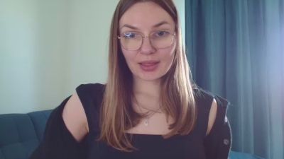 EllyHEARTx webcam model stream image
