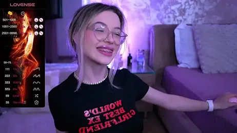 KylieJoyce webcam model stream image