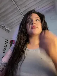 violet-333 webcam model stream image