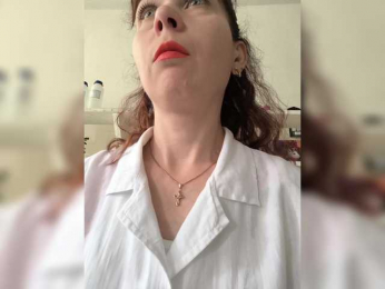caroliiine webcam model stream image