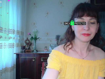 caroliiine webcam model stream image
