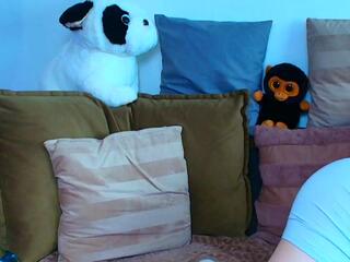 Rovan Bean webcam model stream image