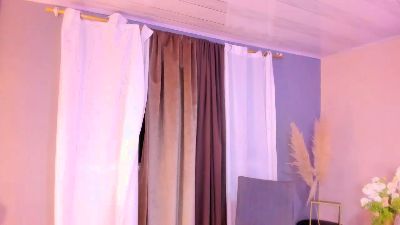 _ivonne_ webcam model stream image